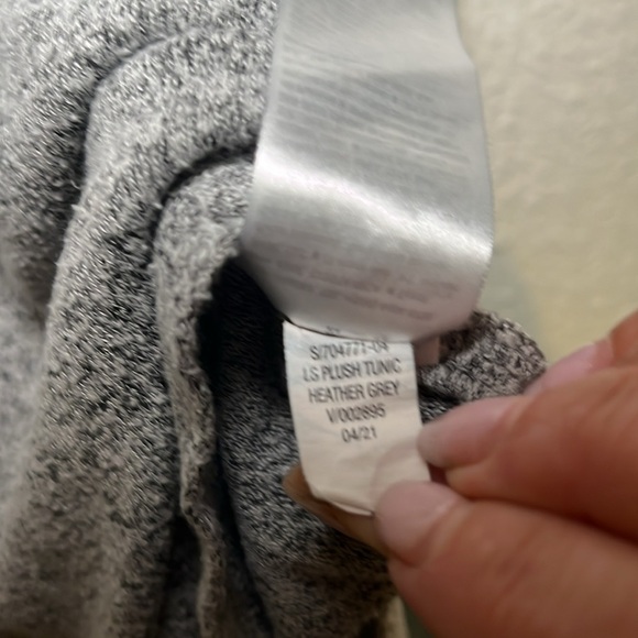 Old Navy heather grey plush tunic size XL - Picture 7 of 8